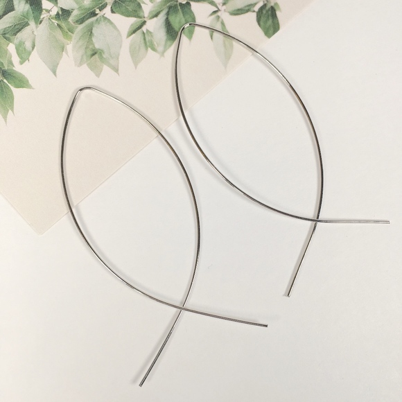 Geometric Wire Minimalist Chic Dangle Earrings - Picture 5 of 8